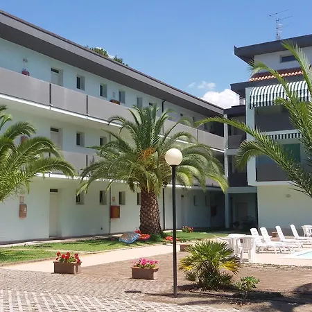 Pineta Aparthotel